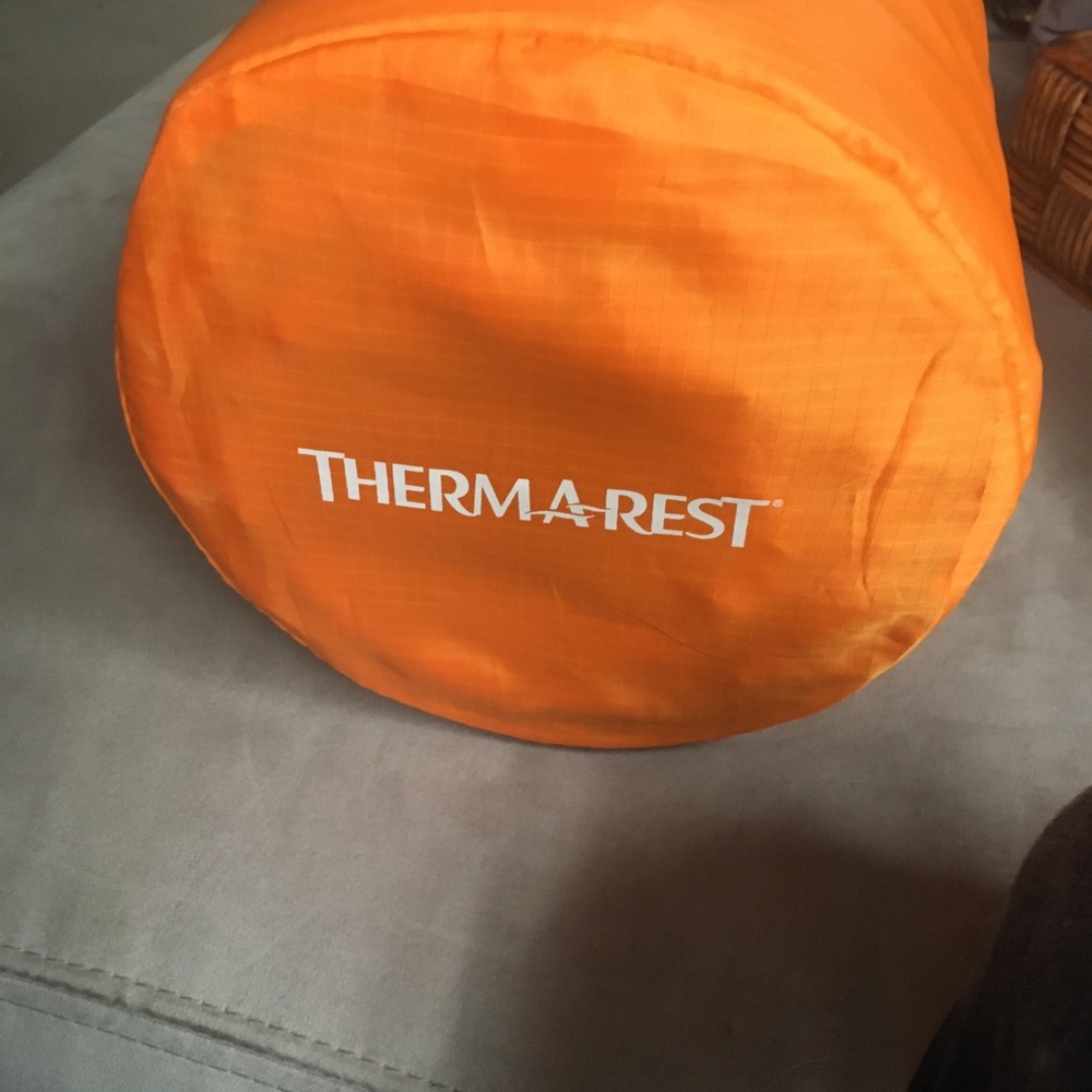 Therm-a-Rest Camping Inflatable Mattresses Pad. New - Picture 2 of 6